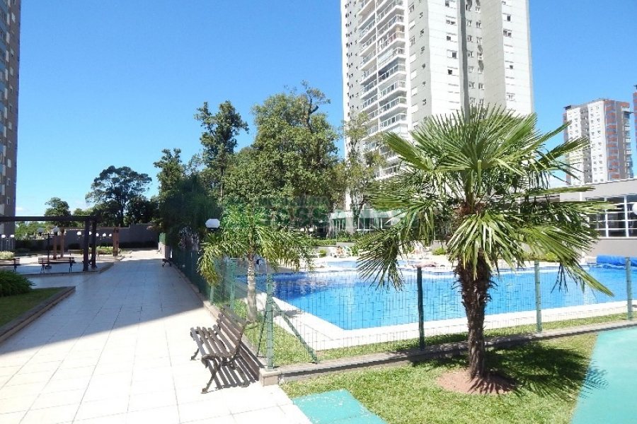 Apto Mobiliado com 101m², 3 dormitórios, 2 vagas, no bairro Universitário em Caxias do Sul para Alugar