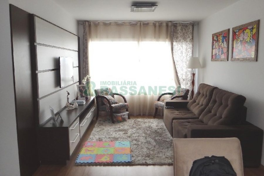 Apto Mobiliado com 101m², 3 dormitórios, 2 vagas, no bairro Universitário em Caxias do Sul para Alugar