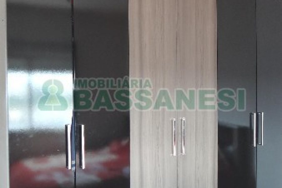 Apto Mobiliado com 101m², 3 dormitórios, 2 vagas, no bairro Universitário em Caxias do Sul para Alugar