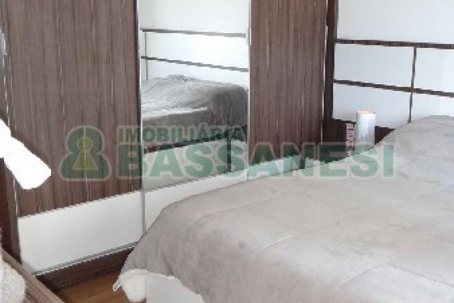 Apto Mobiliado com 101m², 3 dormitórios, 2 vagas, no bairro Universitário em Caxias do Sul para Alugar