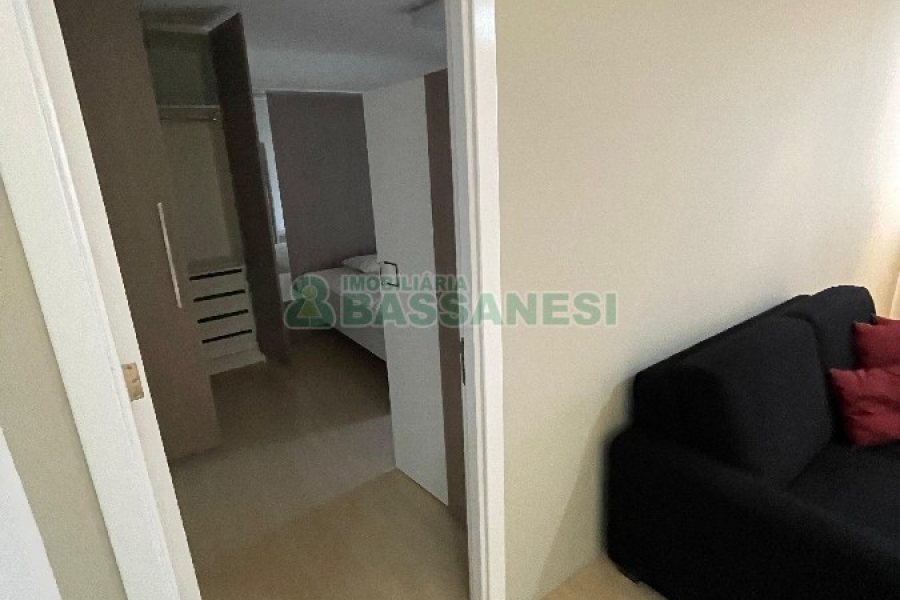 Apto Mobiliado com 50m², 1 dormitório, 1 vaga, no bairro Villagio Iguatemi em Caxias do Sul para Alugar