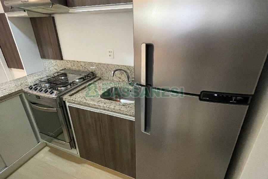 Apto Mobiliado com 50m², 1 dormitório, 1 vaga, no bairro Villagio Iguatemi em Caxias do Sul para Alugar