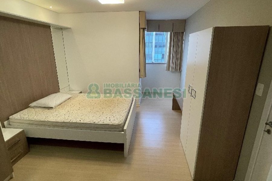 Apto Mobiliado com 50m², 1 dormitório, 1 vaga, no bairro Villagio Iguatemi em Caxias do Sul para Alugar