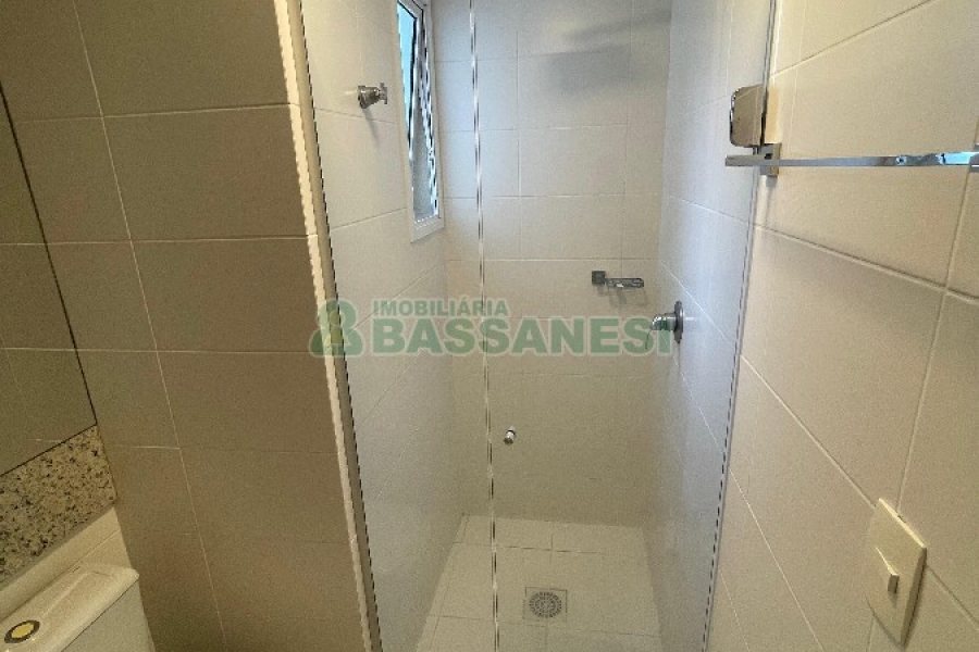 Apto Mobiliado com 50m², 1 dormitório, 1 vaga, no bairro Villagio Iguatemi em Caxias do Sul para Alugar