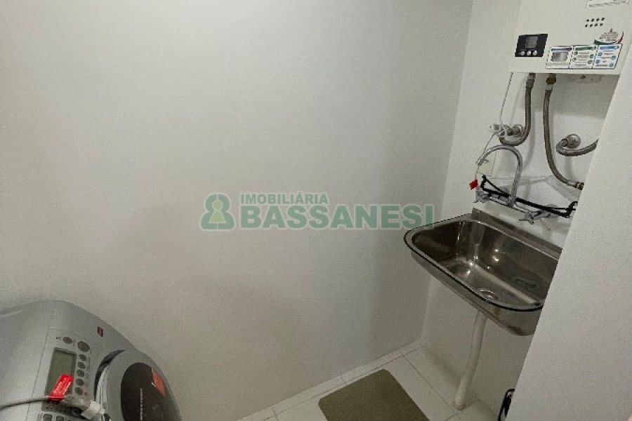 Apto Mobiliado com 50m², 1 dormitório, 1 vaga, no bairro Villagio Iguatemi em Caxias do Sul para Alugar