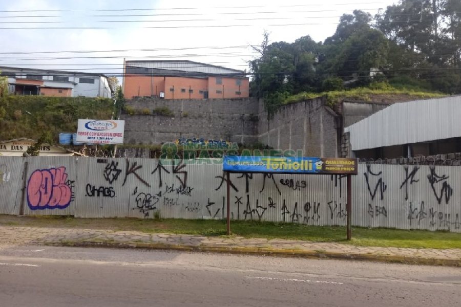 Terreno com 1261m², no bairro Sagrada Família em Caxias do Sul para Alugar ou Comprar