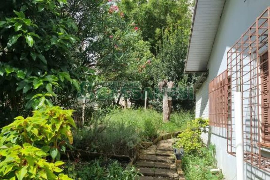 Casa com 201m², 3 dormitórios, no bairro Centro em Caxias do Sul para Comprar