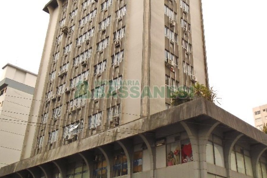 Sala com 54m², no bairro Centro em Caxias do Sul para Alugar