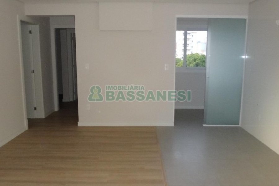 Apartamento com 78m², 2 dormitórios, 1 vaga, no bairro Panazzolo em Caxias do Sul para Alugar