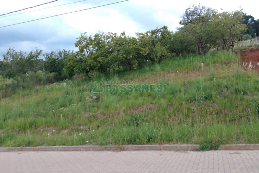 Terreno, no bairro Monte Bérico em Caxias do Sul para Comprar