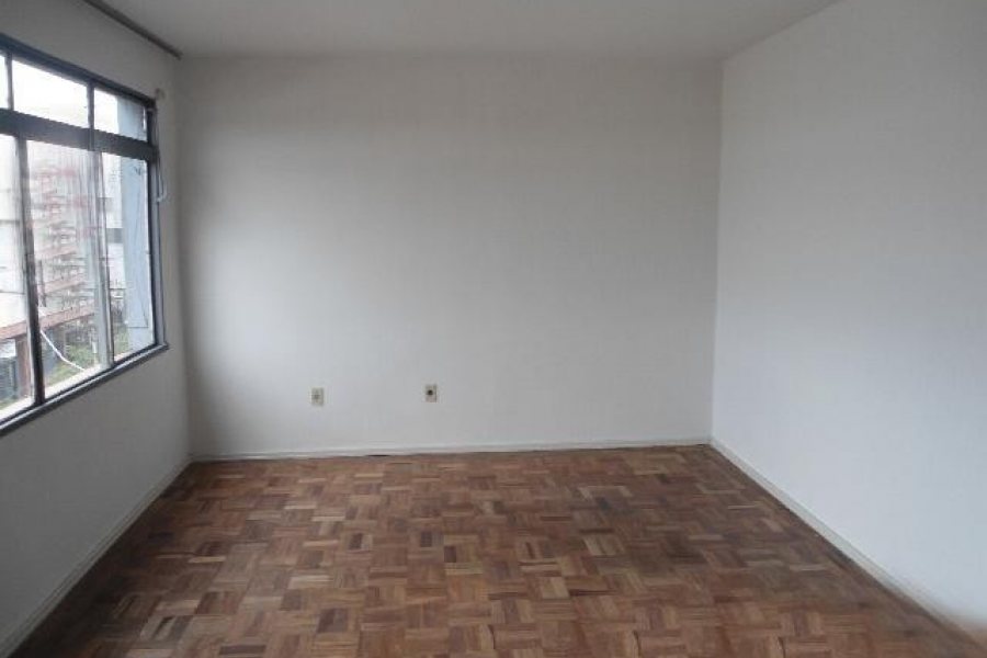 Apartamento com 70m², 2 dormitórios, no bairro Lourdes em Caxias do Sul para Alugar