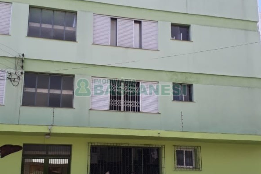 Apartamento com 65m², 2 dormitórios, no bairro Pio X em Caxias do Sul para Comprar