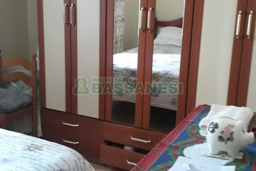 Apartamento com 65m², 2 dormitórios, no bairro Pio X em Caxias do Sul para Comprar
