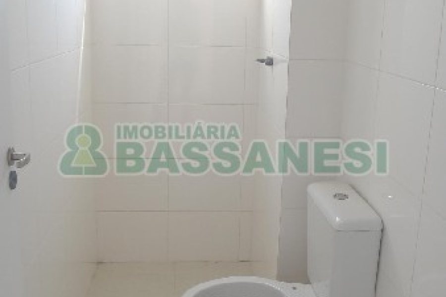 Apartamento com 52m², 2 dormitórios, 1 vaga, no bairro Esplanada em Caxias do Sul para Alugar