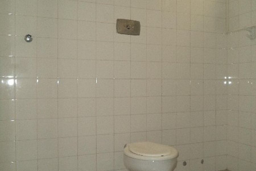 Sala com 30m², no bairro Centro em Caxias do Sul para Alugar