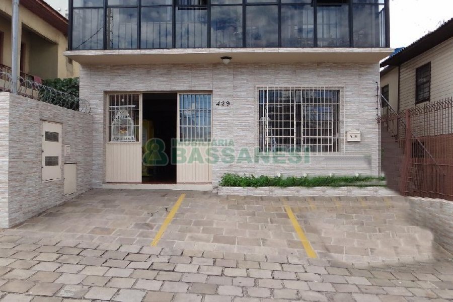 Loja com 112m², 3 vagas, no bairro Rio Branco em Caxias do Sul para Alugar