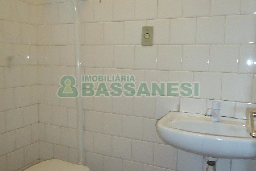 Loja com 90m², no bairro Centro em Caxias do Sul para Alugar