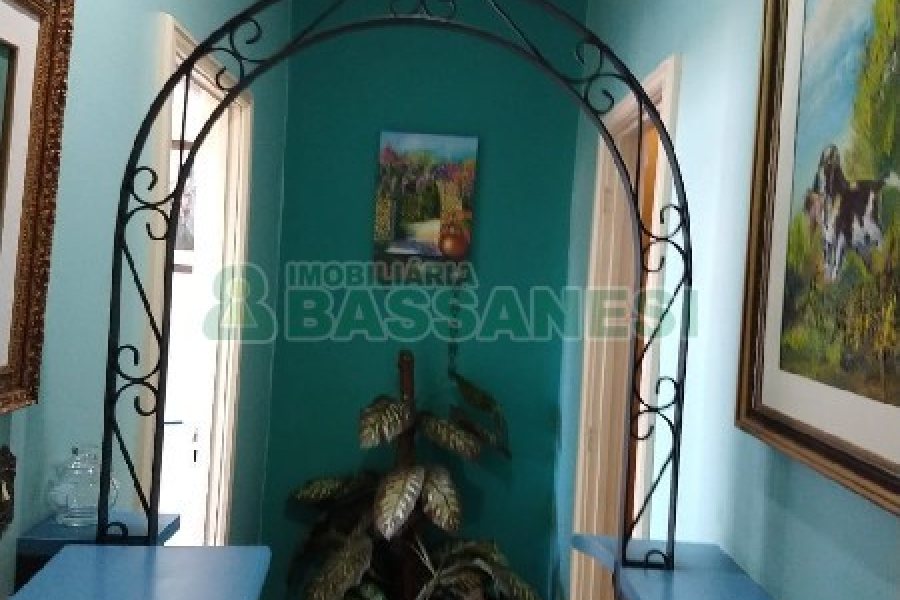 Sala com 57m², no bairro Centro em Caxias do Sul para Comprar