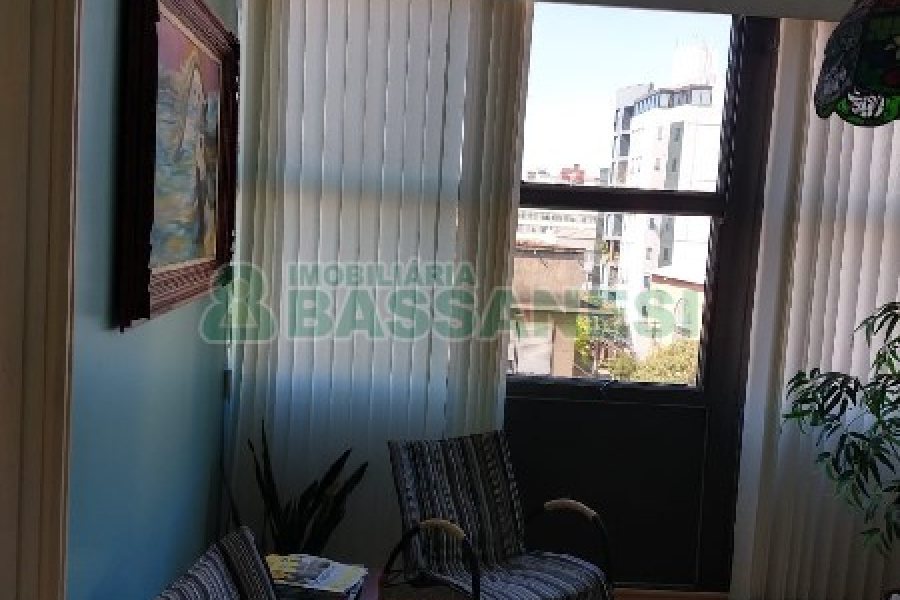 Sala com 57m², no bairro Centro em Caxias do Sul para Comprar