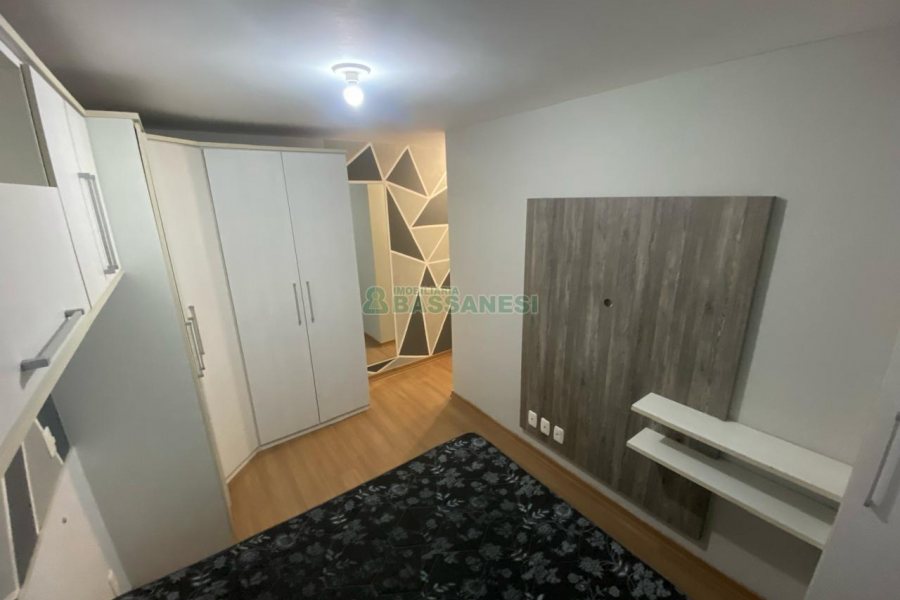 Apartamento com 48m², 2 dormitórios, 1 vaga, no bairro De Zorzi em Caxias do Sul para Alugar