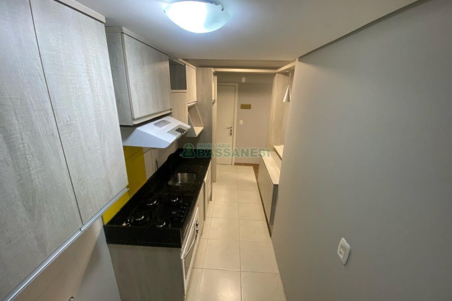 Apartamento com 48m², 2 dormitórios, 1 vaga, no bairro De Zorzi em Caxias do Sul para Alugar