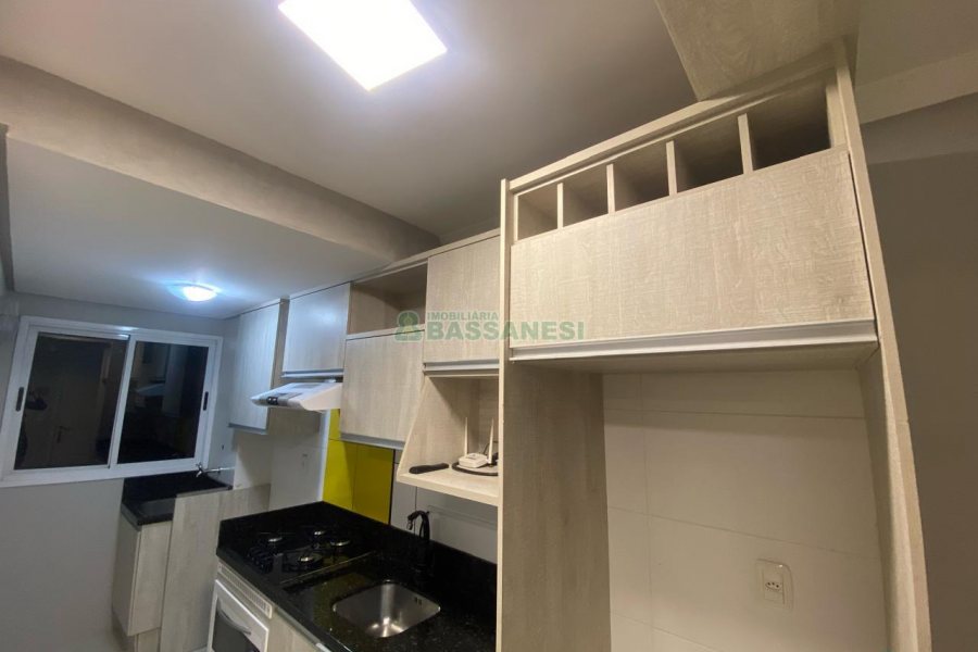 Apartamento com 48m², 2 dormitórios, 1 vaga, no bairro De Zorzi em Caxias do Sul para Alugar