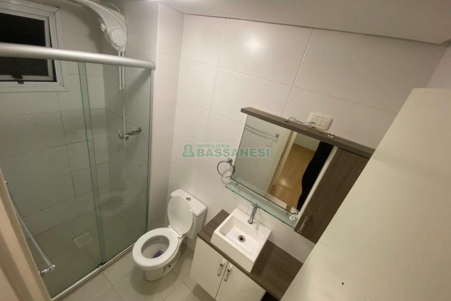 Apartamento com 48m², 2 dormitórios, 1 vaga, no bairro De Zorzi em Caxias do Sul para Alugar