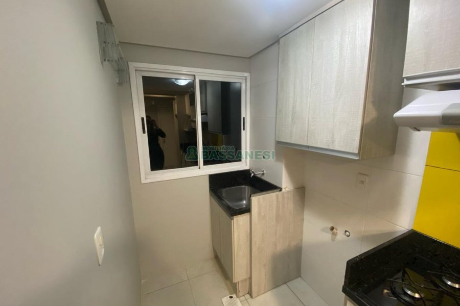 Apartamento com 48m², 2 dormitórios, 1 vaga, no bairro De Zorzi em Caxias do Sul para Alugar