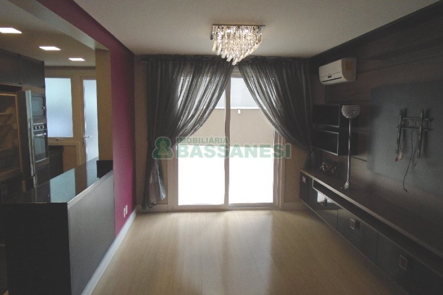 Apto Mobiliado com 109m², 3 dormitórios, 3 vagas, no bairro Rio Branco em Caxias do Sul para Comprar