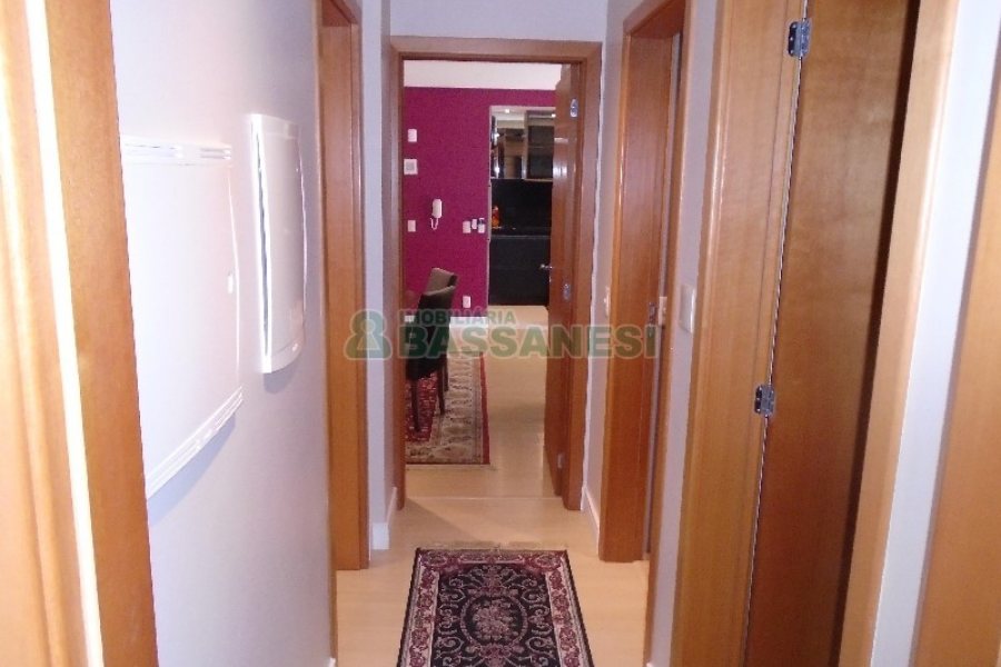 Apto Mobiliado com 109m², 3 dormitórios, 3 vagas, no bairro Rio Branco em Caxias do Sul para Comprar