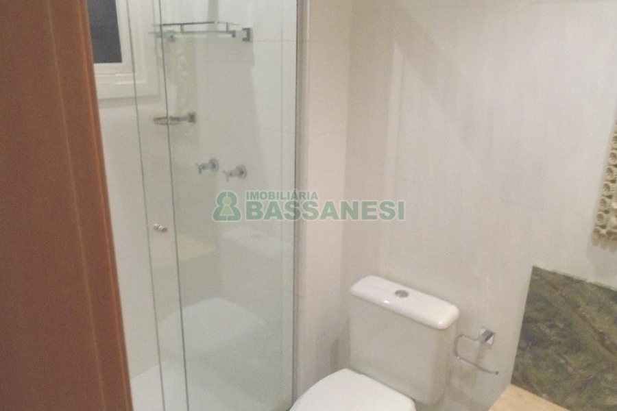 Apto Mobiliado com 109m², 3 dormitórios, 3 vagas, no bairro Rio Branco em Caxias do Sul para Comprar