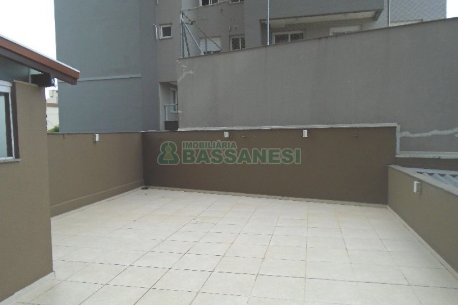 Apto Mobiliado com 109m², 3 dormitórios, 3 vagas, no bairro Rio Branco em Caxias do Sul para Comprar