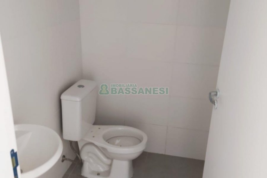 Loja com 149m², no bairro Rio Branco em Caxias do Sul para Alugar