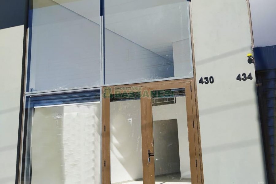 Loja com 149m², no bairro Rio Branco em Caxias do Sul para Alugar