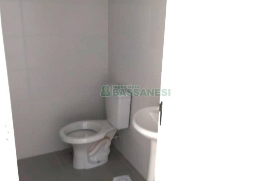 Loja com 149m², no bairro Rio Branco em Caxias do Sul para Alugar