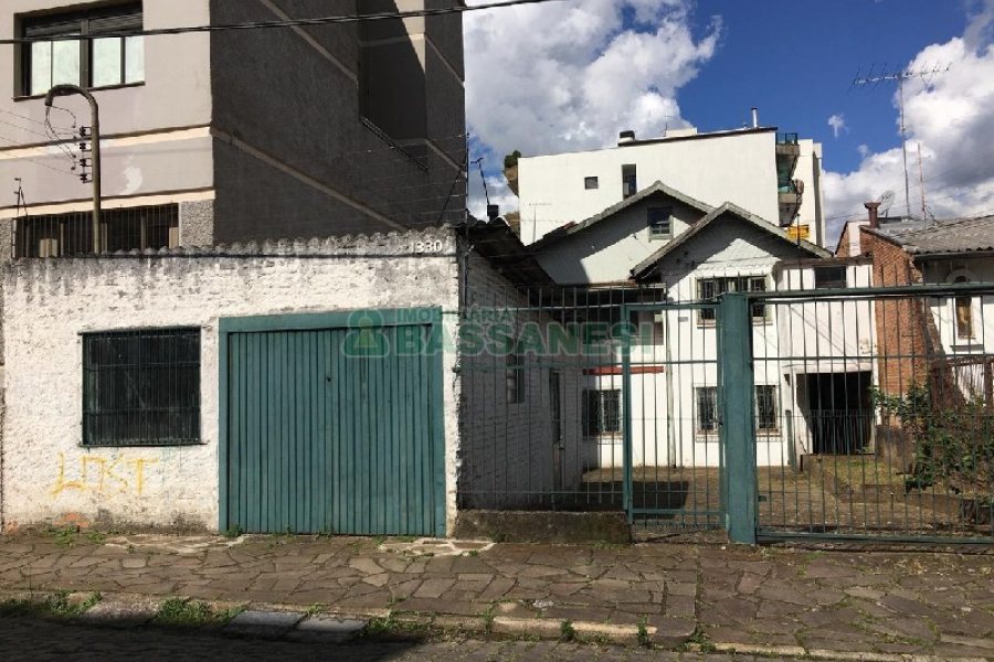 Casa com 170m², 3 dormitórios, 1 vaga, no bairro Cristo Redentor em Caxias do Sul para Comprar