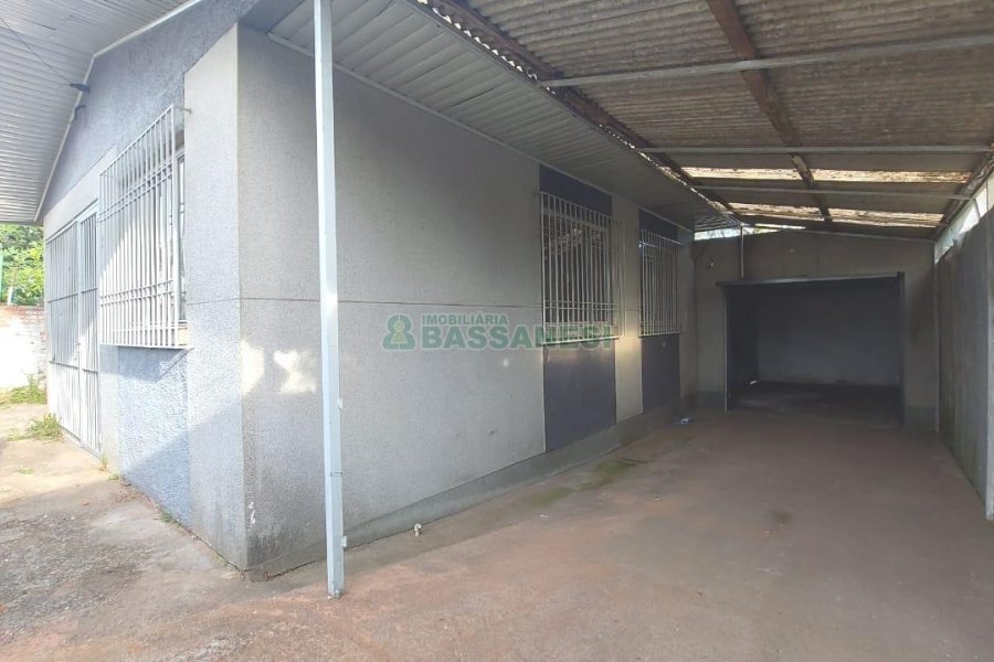 Casa com 120m², 3 dormitórios, 3 vagas, no bairro Esplanada em Caxias do Sul para Comprar