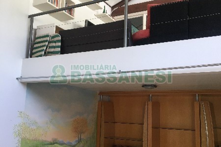 Casa com 315m², 3 dormitórios, 1 vaga, no bairro Centro em São Marcos para Comprar