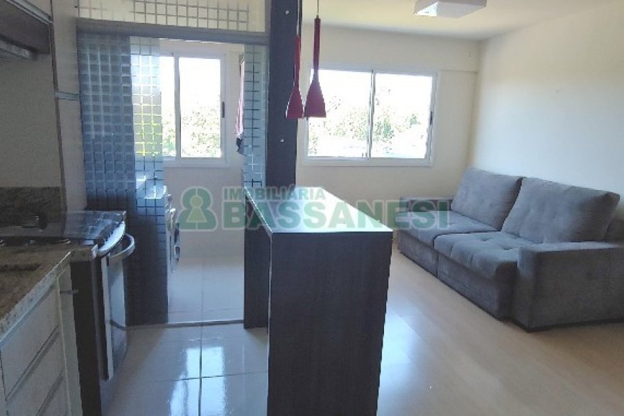 Apto Mobiliado com 55m², 2 dormitórios, 1 vaga, no bairro Sanvitto em Caxias do Sul para Alugar