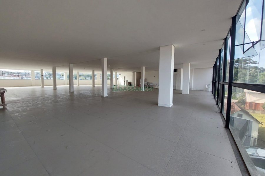 Sala com 500m², 2 vagas, no bairro São Caetano em Caxias do Sul para Alugar