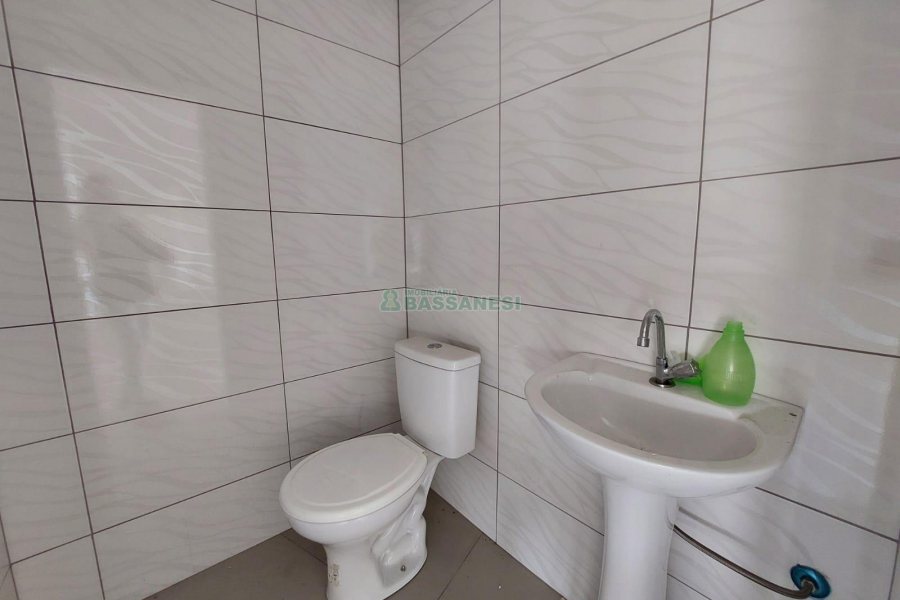 Sala com 500m², 2 vagas, no bairro São Caetano em Caxias do Sul para Alugar