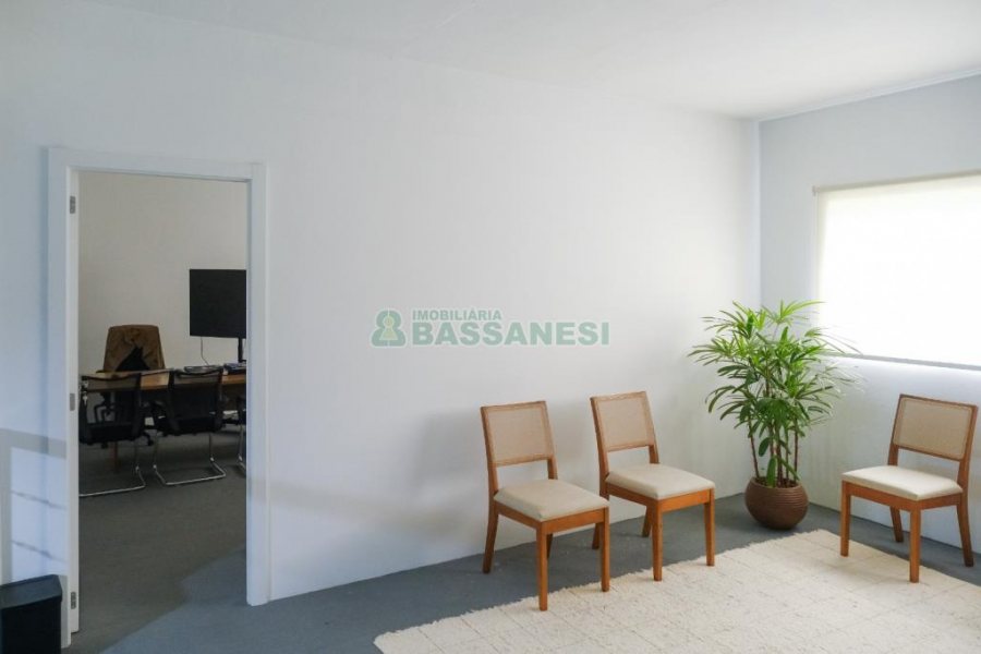 Predio com 370m², no bairro Interlagos em Caxias do Sul para Alugar