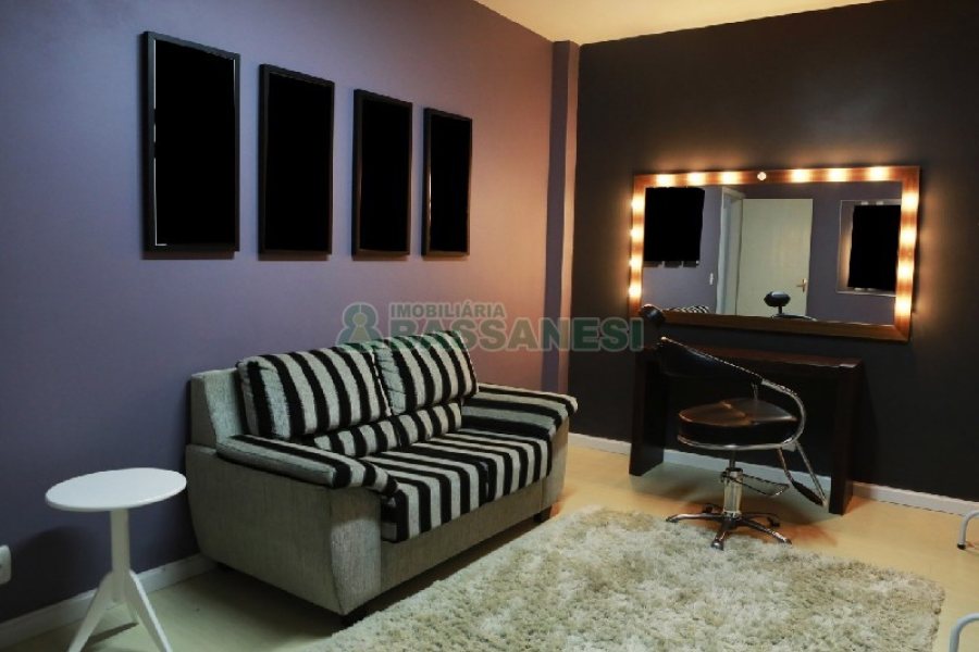 Predio com 370m², no bairro Interlagos em Caxias do Sul para Alugar