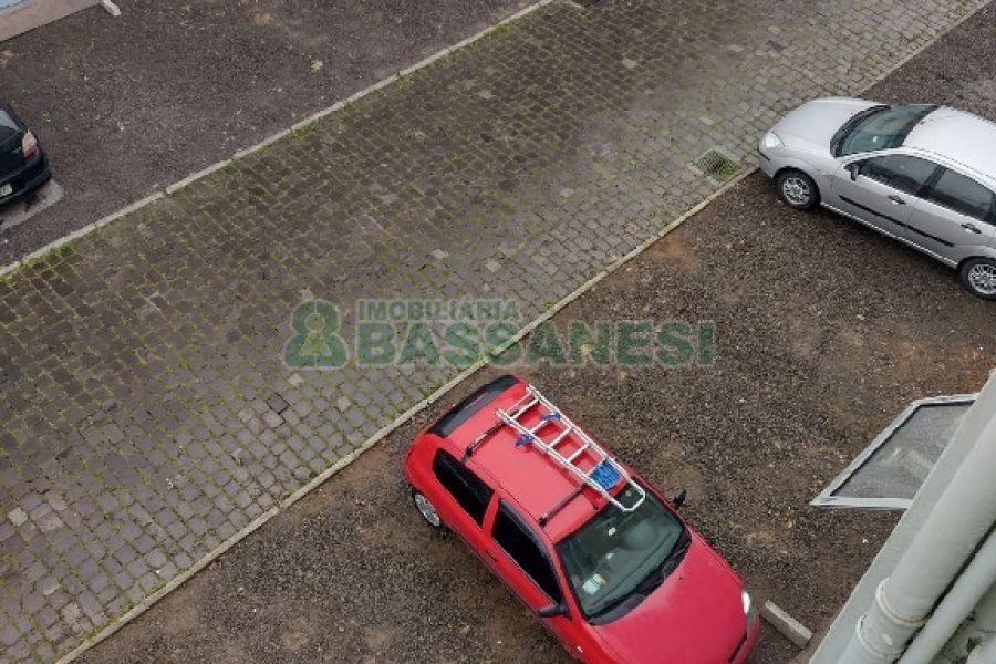 Apto Mobiliado com 42m², 2 dormitórios, 1 vaga, no bairro Desvio Rizzo em Caxias do Sul para Alugar