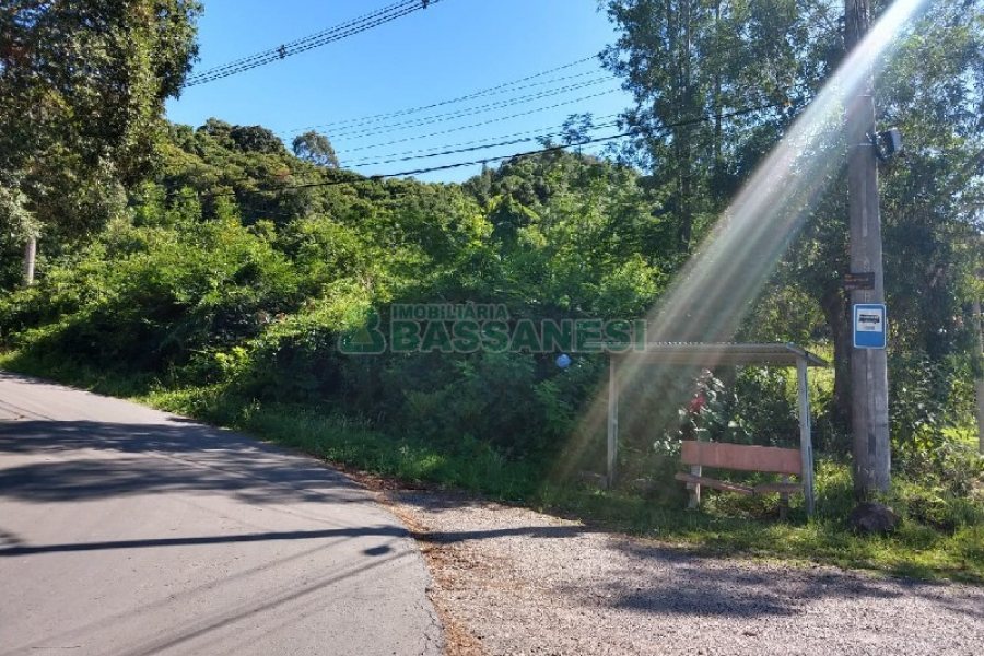 Terreno com 22554m², no bairro Pioneiro em Caxias do Sul para Comprar