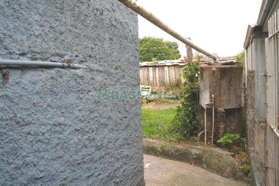 Casa com 60m², 3 dormitórios, no bairro Panazzolo em Caxias do Sul para Comprar