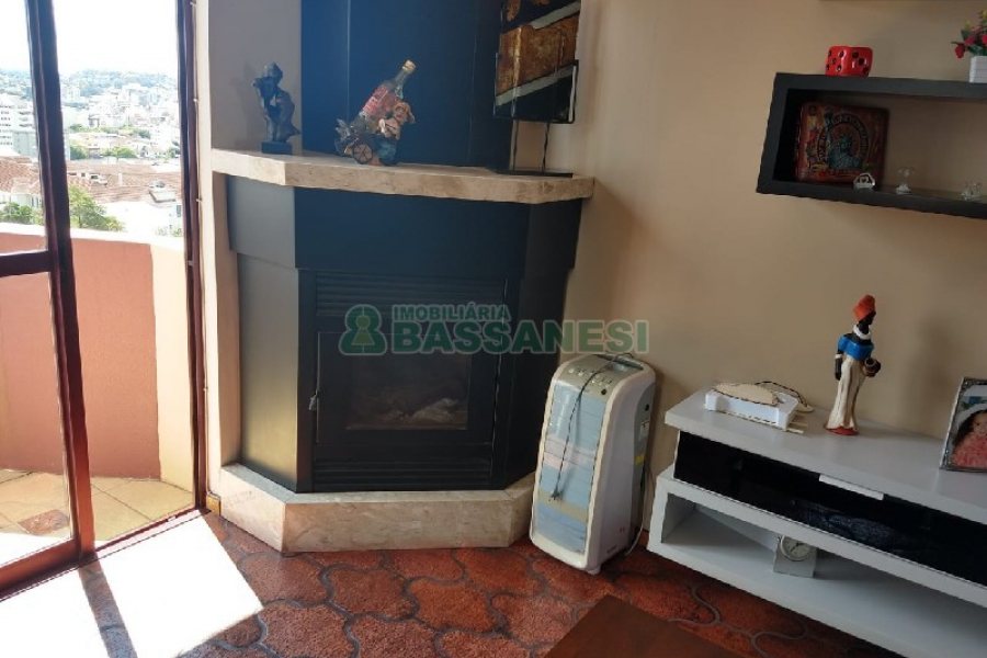 Apto/Cobertura com 189m², 3 dormitórios, 2 vagas, no bairro Centro em Caxias do Sul para Comprar