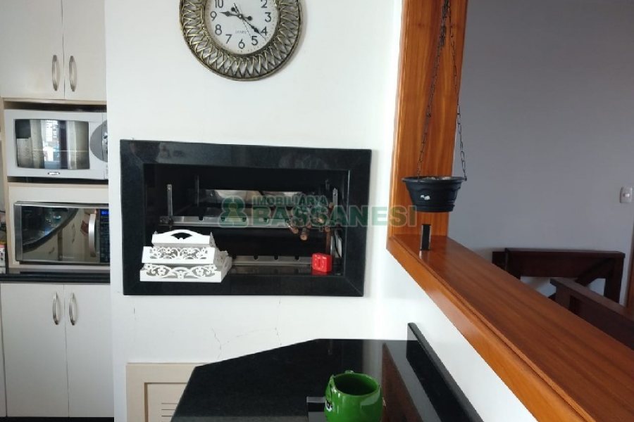 Apto/Cobertura com 189m², 3 dormitórios, 2 vagas, no bairro Centro em Caxias do Sul para Comprar