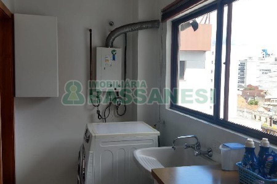 Apto/Cobertura com 189m², 3 dormitórios, 2 vagas, no bairro Centro em Caxias do Sul para Comprar