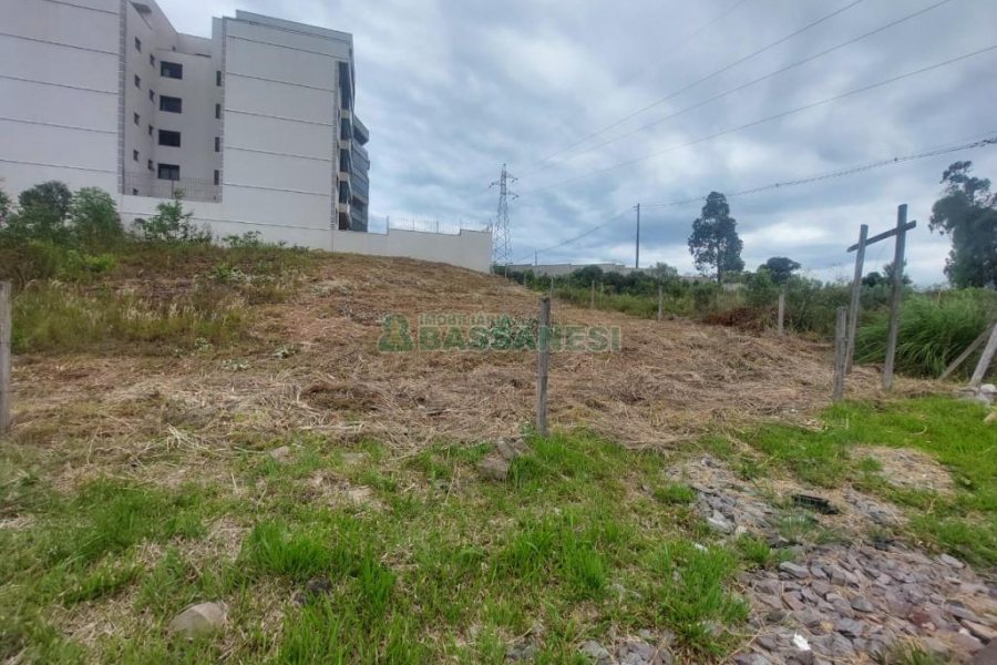 Terreno com 378m², no bairro Sanvitto em Caxias do Sul para Alugar